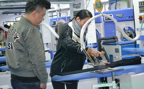 新手如何开干洗店?品牌选择很重要 新手如何开干洗店?品牌选择很重要