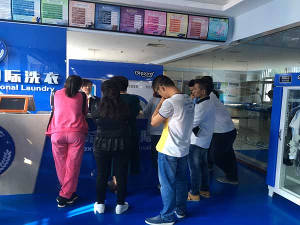 共享单车让人们快易生活 共享干洗店则让洁希亚独领风骚