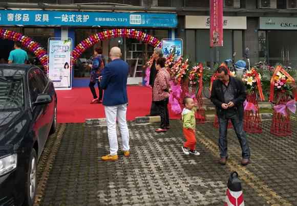 干洗加盟连锁加盟在夏季应该做些什么