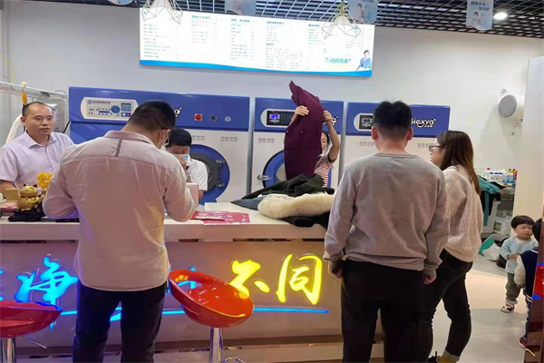 在潮州加盟干洗店赚不赚钱